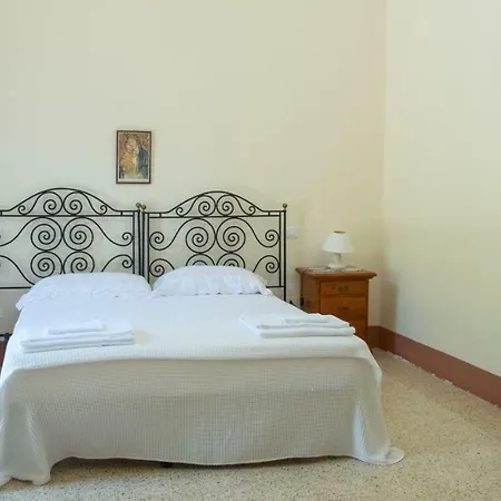Casa Rosa Bed and breakfast Marina Serra